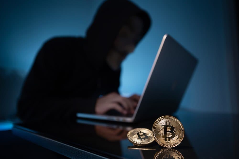 Apple users beware: Critical security flaw puts crypto assets at risk