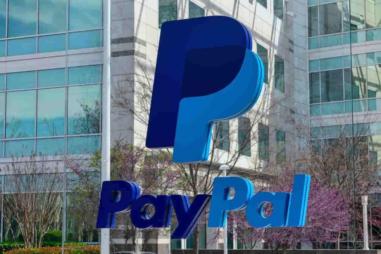 PayPal Shares Tumble to Lowest in Six Years as Hedge Fund Liquidates $2 Billion Stake